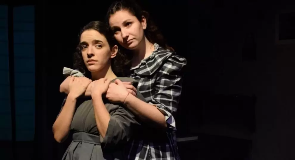 Puesta en escena de "Ana y Kitty". Grupo de Teatro Buenos Aires. (Foto: ig Fitepy).