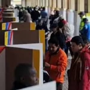 Colombia elige su rumbo económico en el balotaje