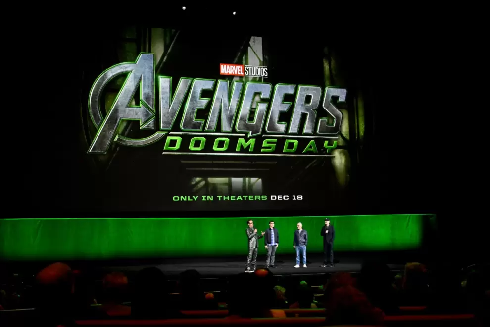 Robert Downey Jr., Anthony Russo, Joe Russo y Kevin Feige (presidente de Marvel Studios) durante la presentaci�n de Walt Disne