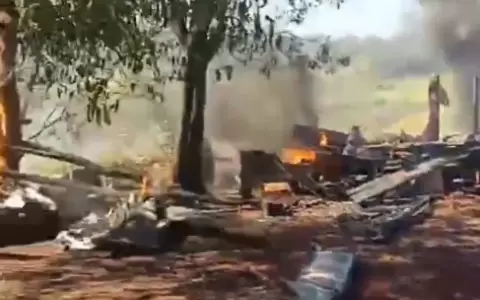 Ca�da de avioneta en inmediaciones del Aeropuerto Guaran�.