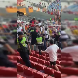 Violencia en el supercl�sico: senador pedir� penas m�s duras para "inadaptados"
