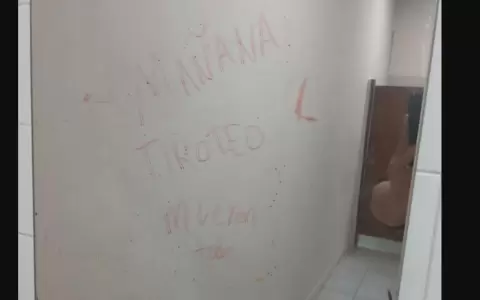 Nueva amenaza en ba�o de colegio de Capiat�.