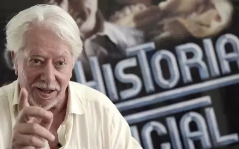 Luis Puenzo.