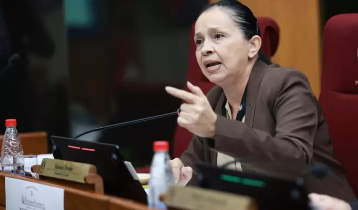 Yolanda Paredes.