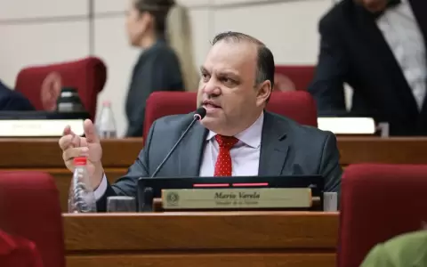 Mario Varela.
