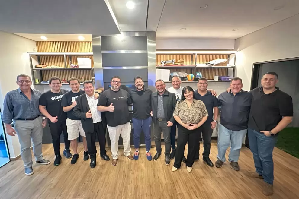 Bobadilla junto a miembros del Colegio de Abogados de Central. Foto: Gentileza.