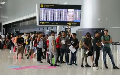 Conare explica sobre acuerdo de recibir migrantes.