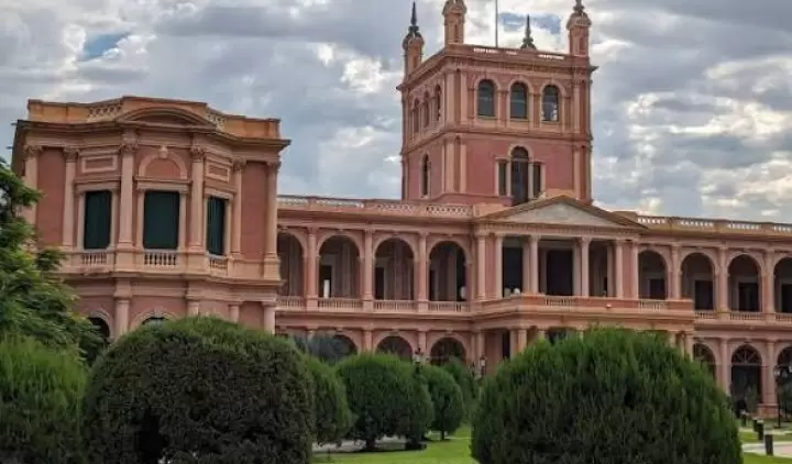 Palacio de L�pez, sede del Poder Ejecutivo.