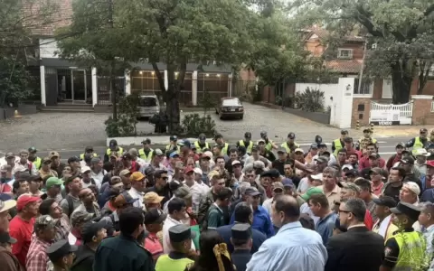 Movilizaci�n de los excombatientes del 2 y 3 de Febrero.
