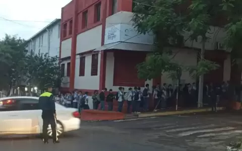 Cateos en un colegio de Asunci�n.