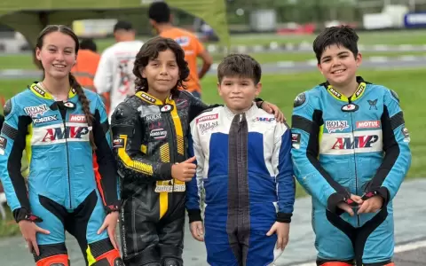 Copa 125 GP super� la lluvia y brill� en su segunda fecha