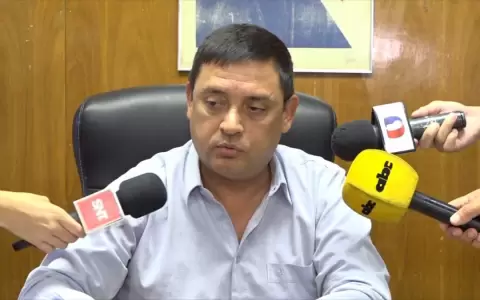 Doctor El�as Rol�n, jefe del servicio de Hemodinamia.