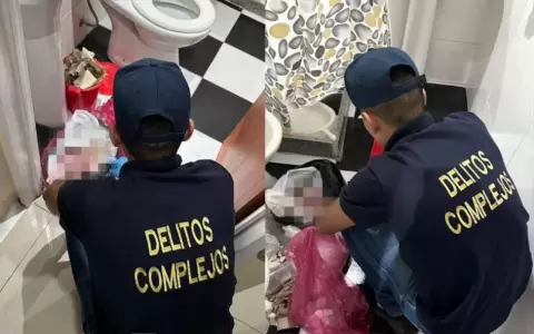 Macabro hallazgo en una cl�nica de Buenos Aires: Encuentran ocho fetos en bolsas de residuos.