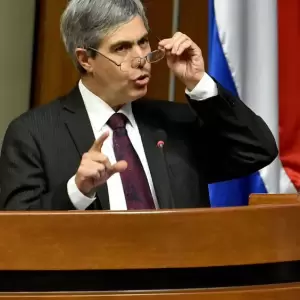 Expresidente del IPS acusa a funcionaria de haber enga�ado al Consejo