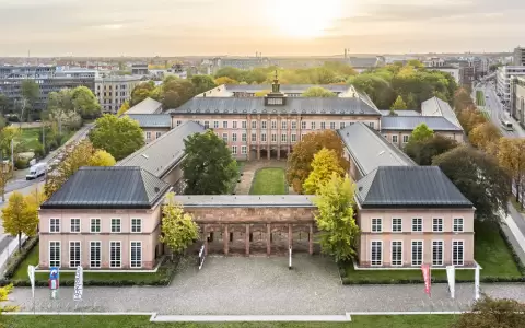 Fachada del Museo Grassi de Artes Aplicadas en Leipzig.