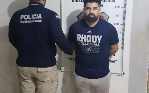 Conductor de Bolt detenido.