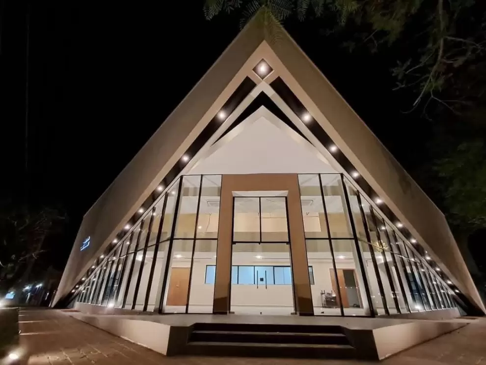 Auditorio "Agust�n Barrios" en San Juan Bautista, Misiones.