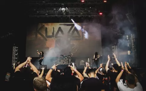 Kuazar.