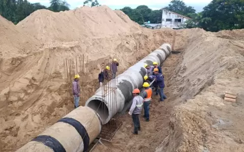 Obras en la Costanera de Pilar.