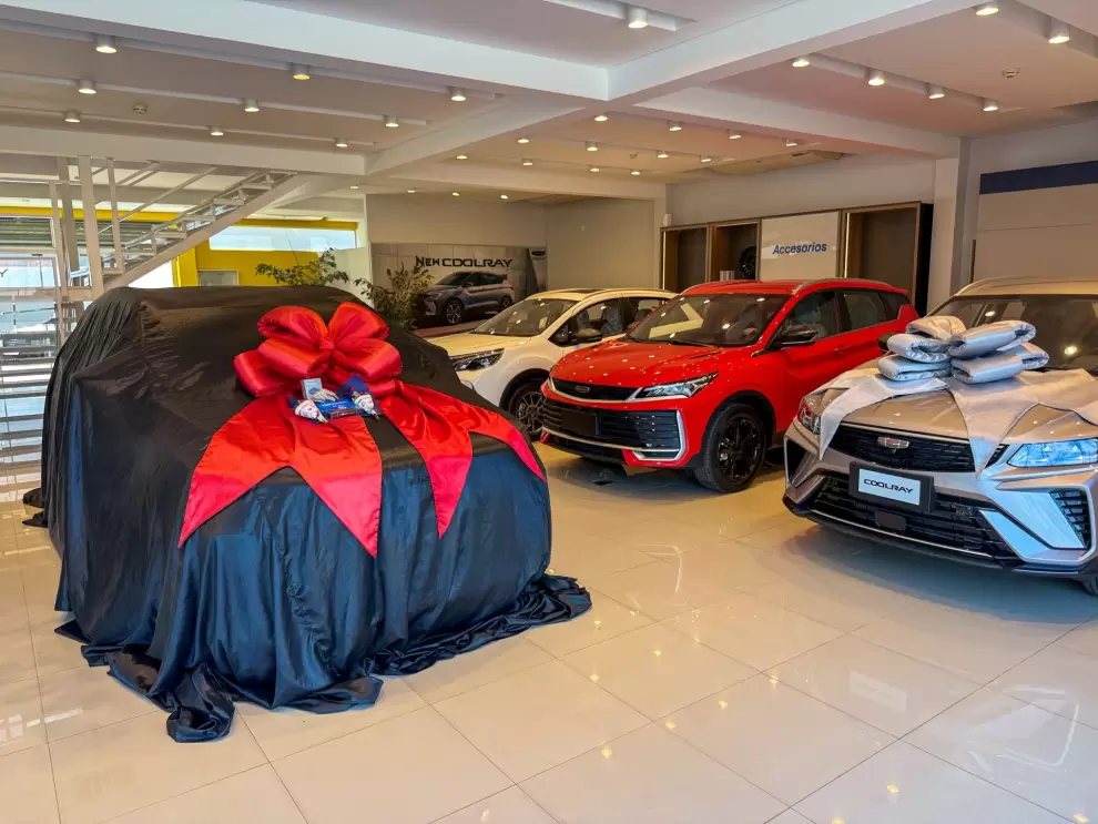 Geely Paraguay recibe el premio "Outstanding Showroom" en China. Foto: Gentileza.
