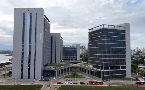 Oficinas en Puerto de Asunci�n.