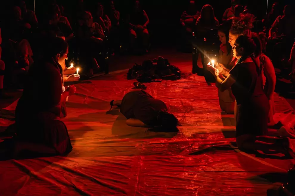 Puesta en escena de "Mujeres de arena". Cortesía