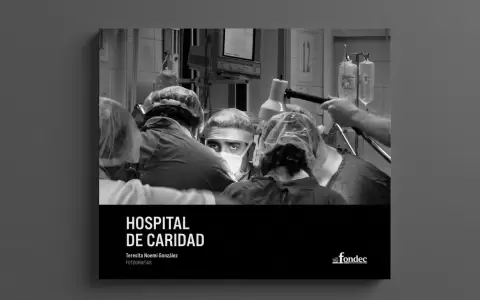 Portada de "Hospital de Caridad", de Teresita Noem� Gonz�lez.