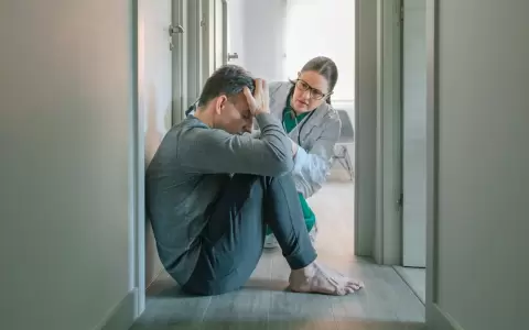 La primera estancia en el piso psiqui�trico se�ala dificultades a largo plazo para la salud mental de casi todos los pacientes.
