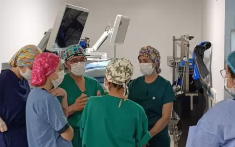 Equipo m�dico que realiz� el procedimiento.