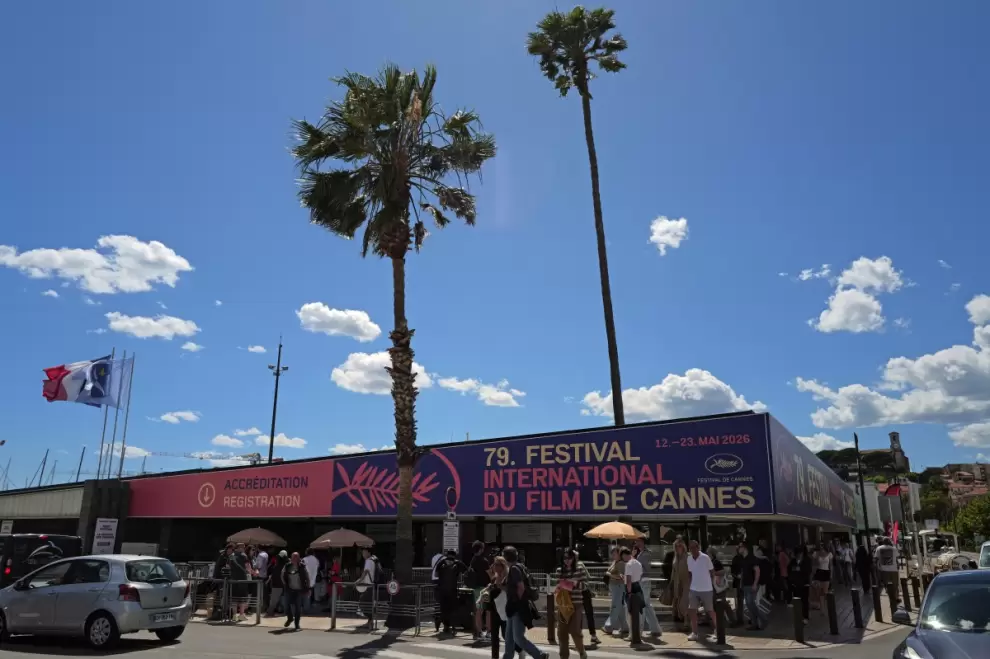 Stand de acreditaciones en los alrededores de la 79ª edición del Festival de Cine de Cannes. (Foto: Foto: Valery Hache / AFP).