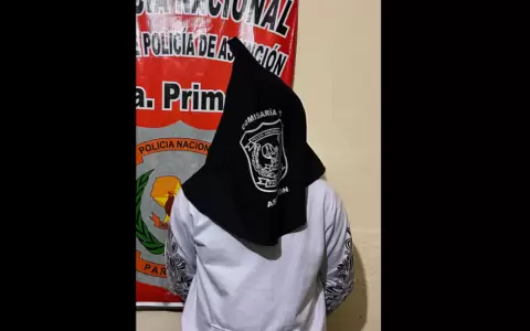 Los hombres fueron aprehendidos tras causar destrozos.