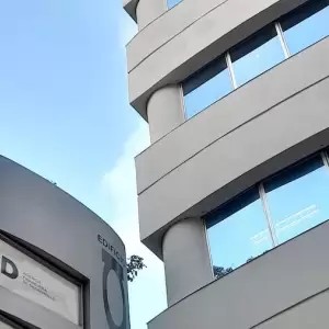 AFD.