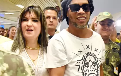 Dalia L�pez y Ronaldinho.