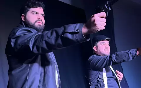 Puesta en escena de "Hablemos a calz�n quitado".
