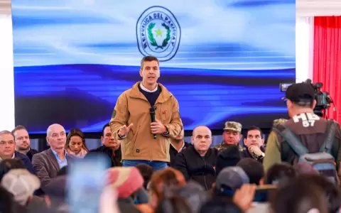 Santiago Pe�a, presidente.