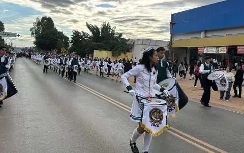 Desfile por fiestas patrias.