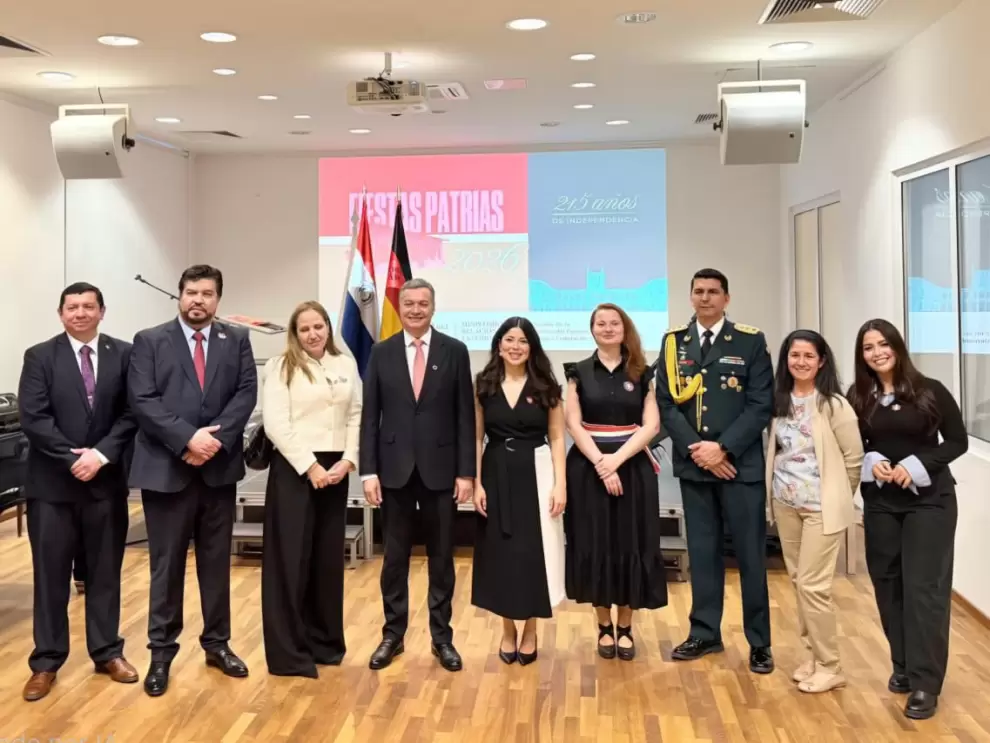 La Embajada del Paraguay en Alemania celebr� las fiestas patrias con una emotiva velada cultural. Foto: Gentileza.