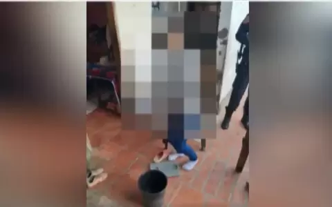 Hallan muertos a madre e hijos en el inquilinato en Lambar�.