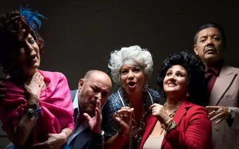 Elenco de "En penumbras".
