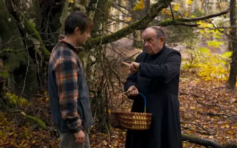 "Mis�ricorde" (2024), la m�s reciente producci�n del cineasta Alain Guiraudie.