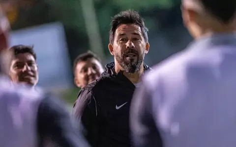 Pablo "Vitamina" S�nchez, director t�cnico de Olimpia.
