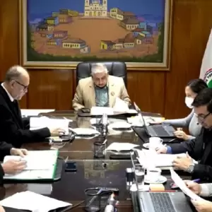 Fretes frena licitaci�n de G. 376.000 millones y pide mayor transparencia en el IPS