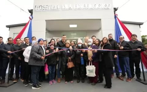 Inauguraci�n de Hospital Oncol�gico en Caazap�.