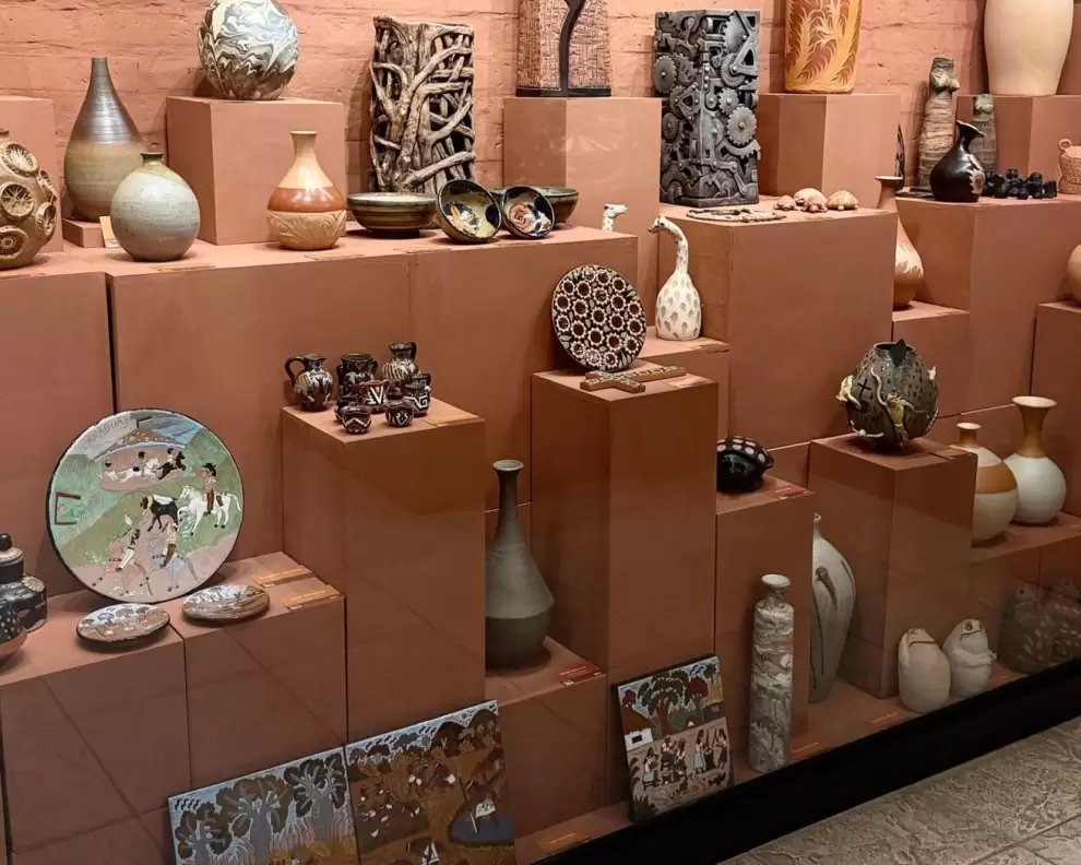 Cer�micas de Aregua. Cortes�a
