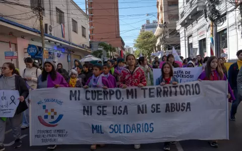La convocatoria es en la Plaza Uruguaya a la Plaza de la Democracia, el s�bado 30 de mayo a las 09:00 horas.