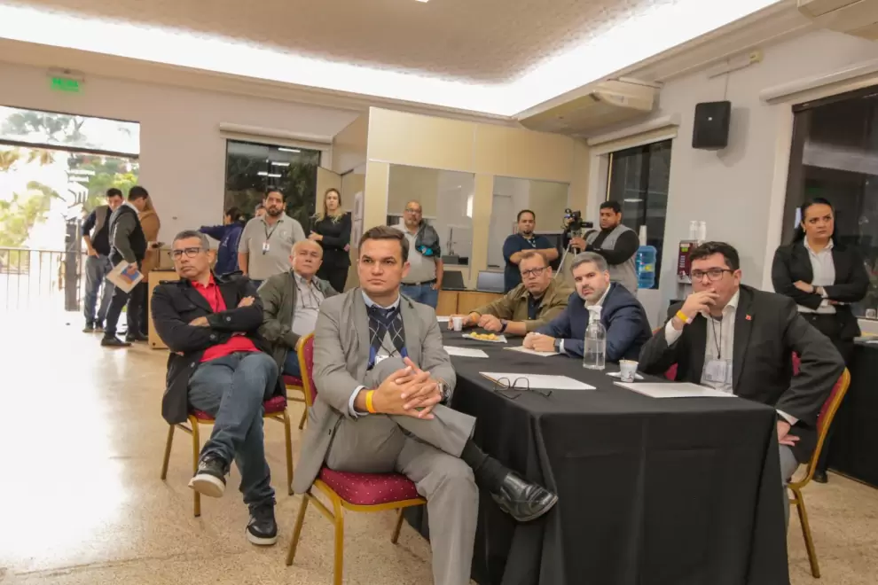 Verificaci�n t�cnica de m�quinas de votaci�n para t�cnicos de la ANR.
