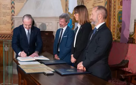 El Prof.Dr. Fernando Andr�s Beconi Ortiz asumi� oficialmente como miembro titular de la Corte para el Trust y las Relaciones Fiduciarias de San Marino