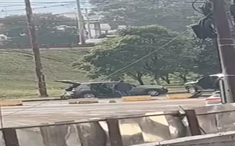 Asalto en CDE.