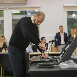TSJE no logra apagar pol�mica por m�quinas de votaci�n