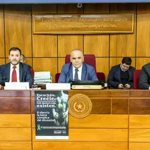 Congreso desacatar�a eventual orden de restituci�n de Kattya Gonz�lez